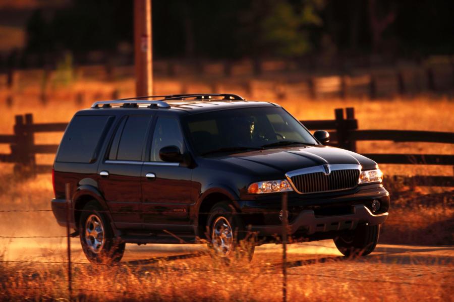  Lincoln Navigator 1998 года  (фото 34 из 72)